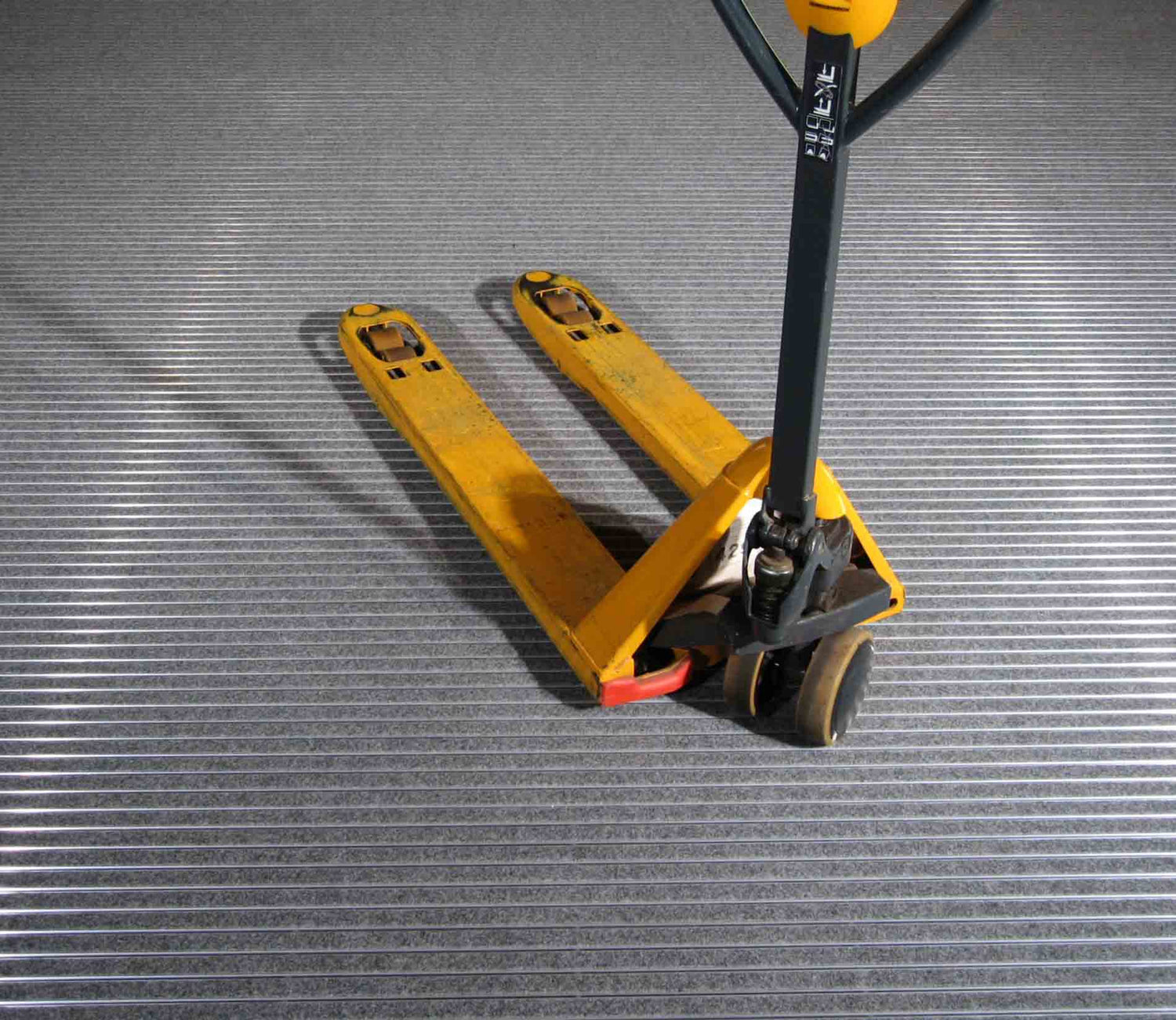 Eingangsmatte aus Aluminium Hubwagen